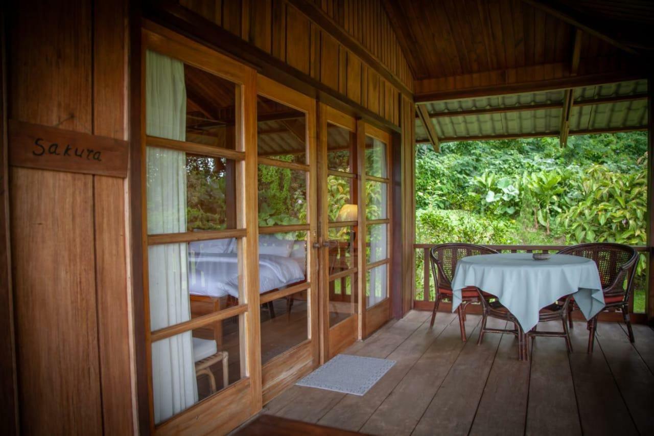 Gardenia Country Inn Tomohon Exterior foto